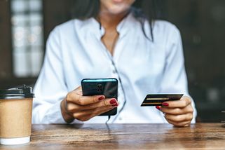 Pět pravidel, jak více ušetřit. Využíváte alespoň čtyři z nich? - Médium.cz